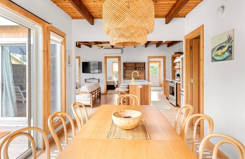 Ocean Bay Park Cottage | Designer cottage with amazing view, serene deck & outdoor shower - walk to beach