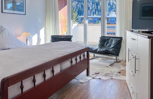 Sankt Moritz-Bad Apartment | Designer Küche - Südbalkon - TG-Stellplatz - WLAN