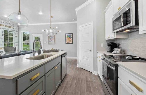 Highlands - Perkins Villa | Designer Series II Near LSU