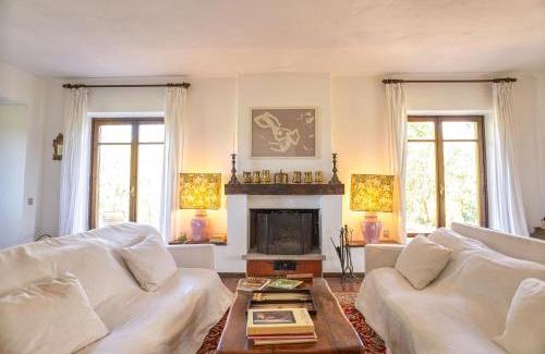 Magliano Sabina House | Designer Villa With Views Over Tiber Valley