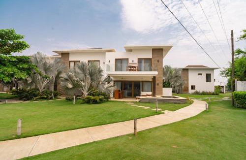 Monterrico Villa | Designer Villa with Direct Pool Access