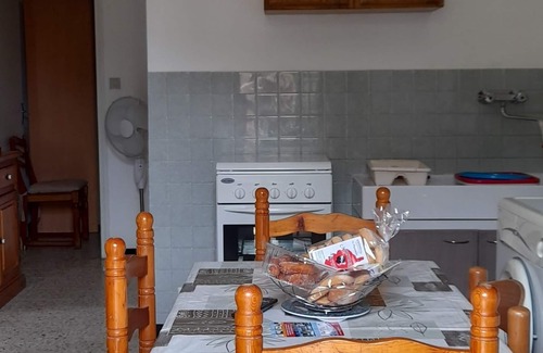 Prunete Apartment | Dessous de Villa 150 metres from the beach