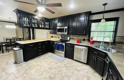 Pilot Point House | Destin Ranch | Vacation House | Wedding Venue