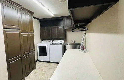 Pilot Point House | Destin Ranch | Vacation House | Wedding Venue