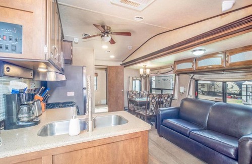 Moab South Valley Apartment | Destination RV IV Fully Setup OK44