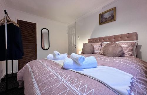 Mickleover House | Detached 3-Bedroom Home in a Quiet Derby Neighbourhood in Mickleover