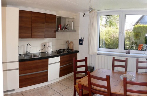 Brouwershaven House | Detached 6 persons holiday home, completely fenced garden in holidaypark Zomerdorp