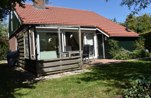 Brouwershaven House | Detached 6 persons holiday home, completely fenced garden in holidaypark Zomerdorp