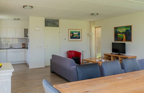 Vlagtwedde Cottage | Detached bungalow for 8 persons