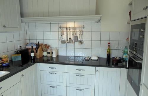 Ceret House | Detached character house with large garden, two minutes from Ceret town centre