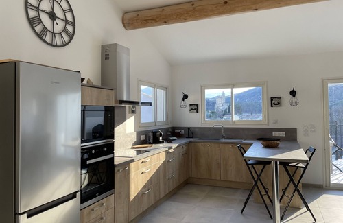 Pierrelongue Villa | Detached house in a quiet, elevated area