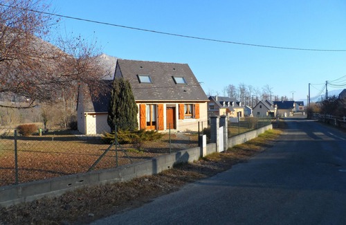 Bun House | Detached house in the heart of Val d'Azun at 800m altitude