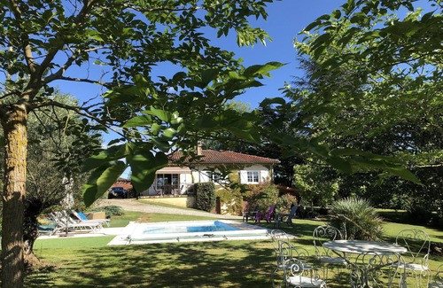 Bascous House | Detached house renovated with taste in a shaded park surrounded by vineyards