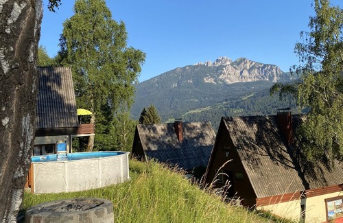 Jenig Apartment | Detached house with a view of the Alps