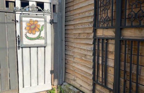 Franz Park House | Detached structure. Pets stay free. Private entrance. Free street parking