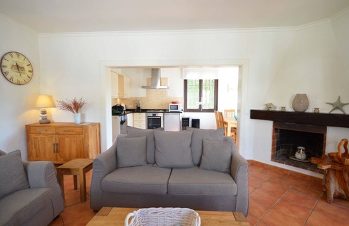 Moravit Villa | Detached Villa with Private Pool and Garden