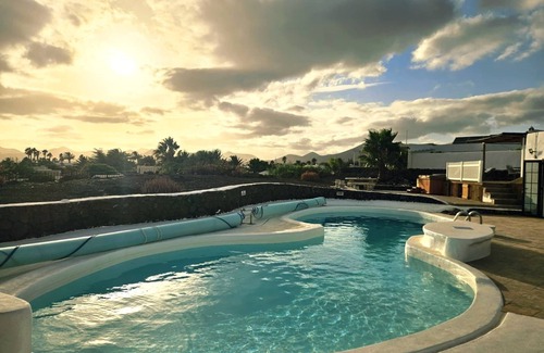 Los Mojones Villa | Detached Villa with Stunning Mountain and Sea Views, 14m Pool & sunken Hot Tub
