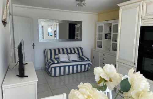 La Jetee Apartment | Deux-Pièces Neuf Climatisé Face Mer à Canet-Plage - FR-1-750-76