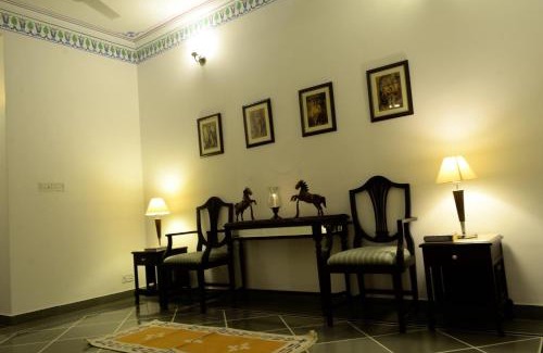 Shavri Colony Hotel | Dev Villa