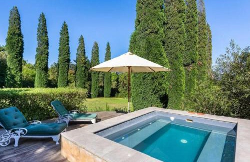 Koelenhof Apartment | Devon Castle Forest Lodge