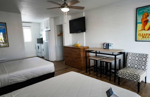 Clearwater Beach Hotel | Devon Shores - Family Studio