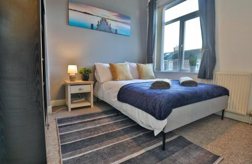 Hull House | Devon St - Cozy home, Free easy parking!