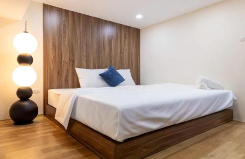 Hang Buom House | Dfour Home Ngõ Gạch - Old Quarter