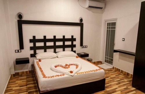 Maalhos House | Dhonfulhafi Beach View & Spa