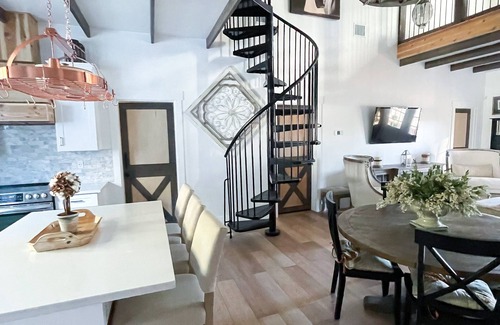 Liberty Hill House | Diamond in the Rough. Barn built in a modern twist