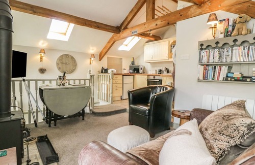 Reeth Cottage | DIBBLE COTTAGE, pet friendly, character holiday cottage in Reeth