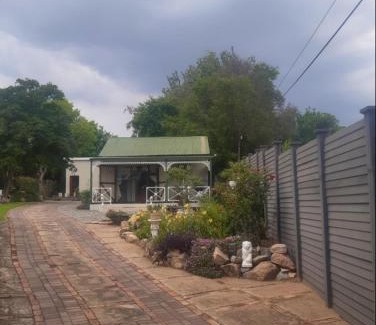 Parys House | Die Waenhuis