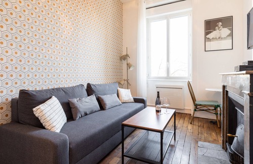 Republique - Tolstoi Apartment | DIFY Magique - Part Dieu