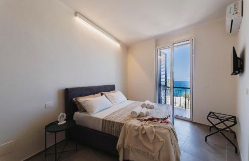 Mola di Bari Apartment | DIMORA CATERINA - Suite Apartments & Sea View