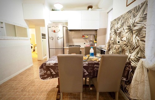 Genoa Historical Centre Apartment | Dimora delle Camelie (Aquarium) genovabnb it