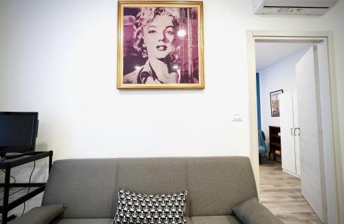 Genoa Historical Centre Apartment | DIMORA SOTTORIPA 24 DI FRONTE ALL’ACQUARIO - GENOVABNB IT