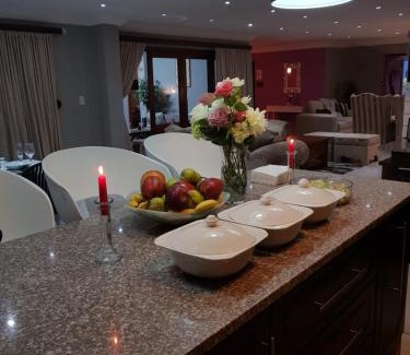 Bela-Bela House | Dinaledi House