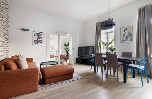Frogner Apartment | DINBNB Apartments l Stylish Apartment - Fireplace & Fully Equipped