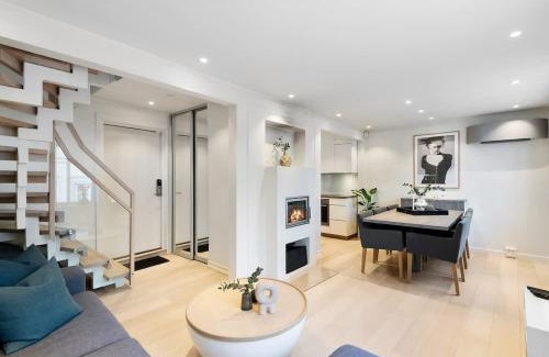 Bergen City Centre Apartment | Dinbnb Homes I Historical 1850 House