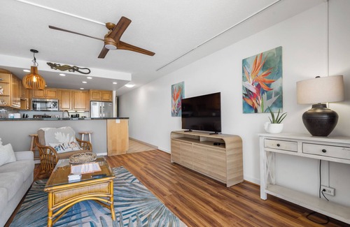 Kahana Condo | Direct Oceanfront AC Lanai Views Peaceful West Maui Stay