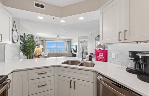 Seawinds Condo Condo | Direct oceanfront penthouse with gorgeous corner condo views, a beachfront pool, and garage