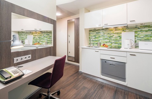 Frankfurt Airport Area Hotel | Directly at the airport & S-Bahn - in a few minutes in Frankfurt city center.