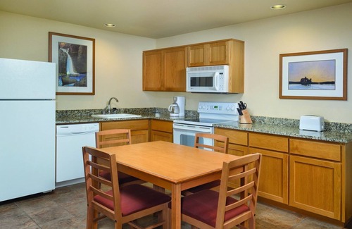 Bend Resort | Discover impressive restaurants and breweries!