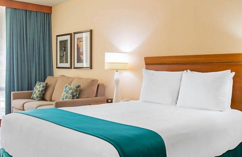 Oranjestad-West Resort | Discover Island Bliss at Bluegreen Vacations La Cabana –Studio