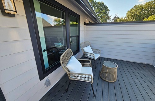 Charlotte House | Discover luxury in a 3BR/3.5BA townhome in LoSo. Near eateries, trails, & fun.