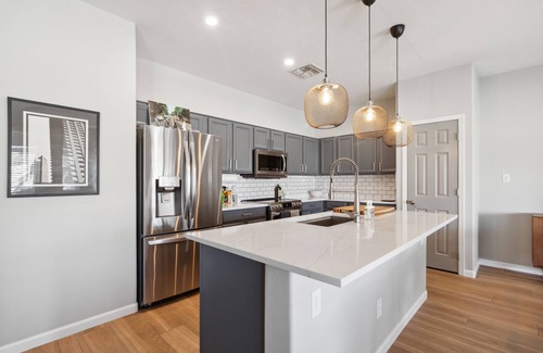 Northwest Ranch House | Discover the magic of Surprise & Phoenix in this contemporary home