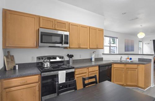 Crestwynd Bay House | Disney-area 4br Retreat Relax & Swim By The Pool