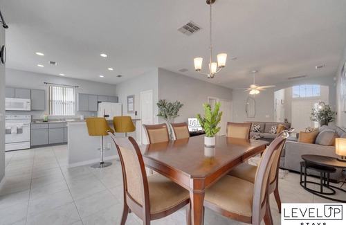 Crystal Cove Apartment | Disney Getaway~Pool~Gated Resort~Near Parks