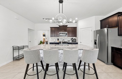 Loughman House | Disney Vacation Home Solterra