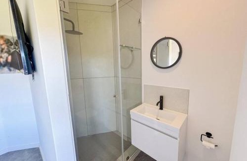 Knysna House | Dive into Luxury - Spacious Modern House with Pool