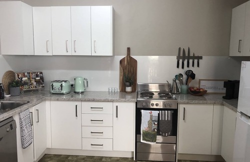 Bathurst House | Divine Central Terrace in Bathurst